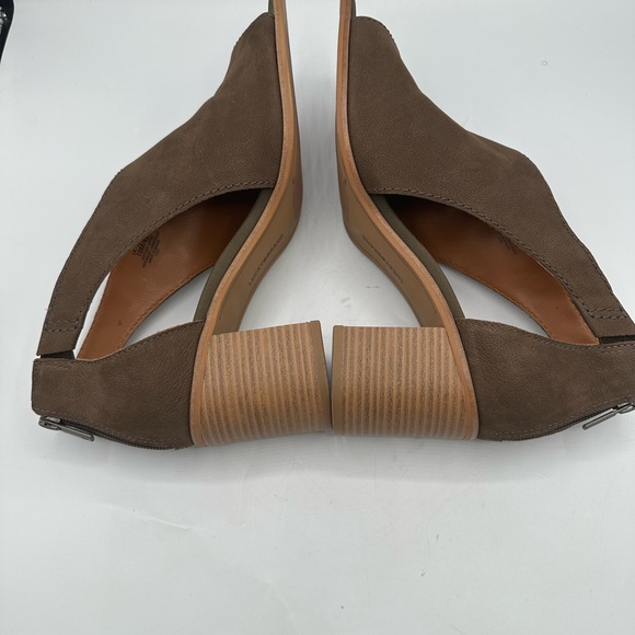 Lucky Brand Women’s Brown Leather Daily Block Heel Peep Toe Sandals Size 10M - Picture 6 of 10